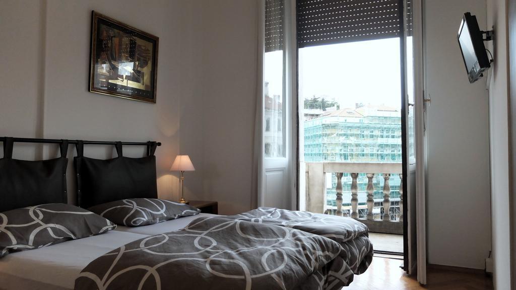 B&B Piazza Goldoni Trieste Luaran gambar