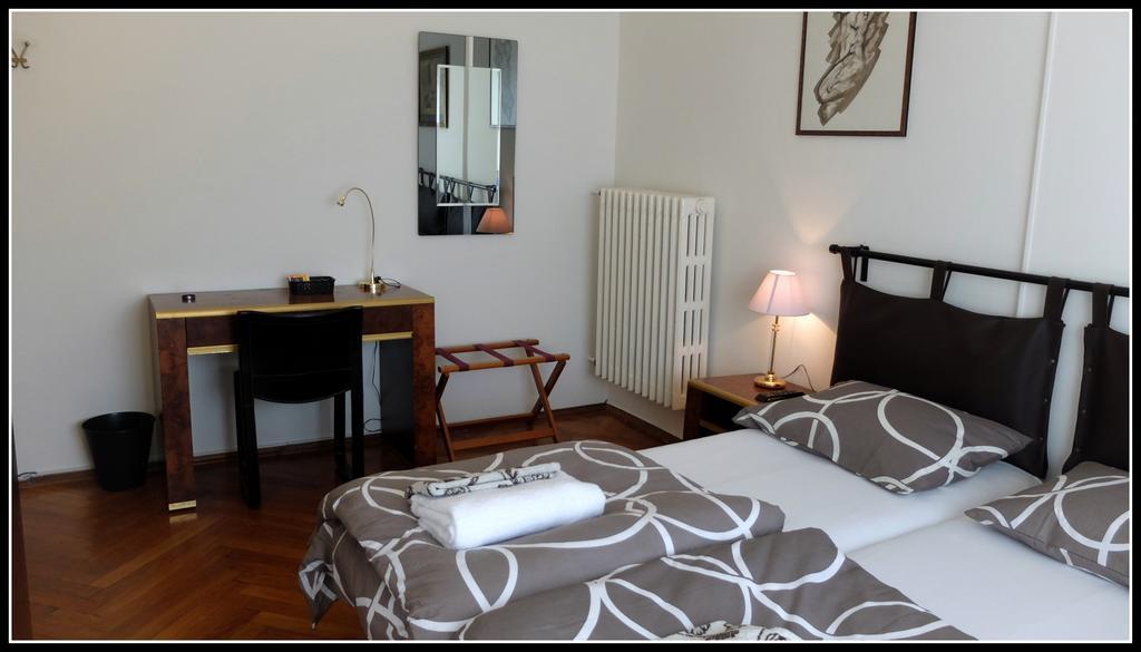 B&B Piazza Goldoni Trieste Luaran gambar