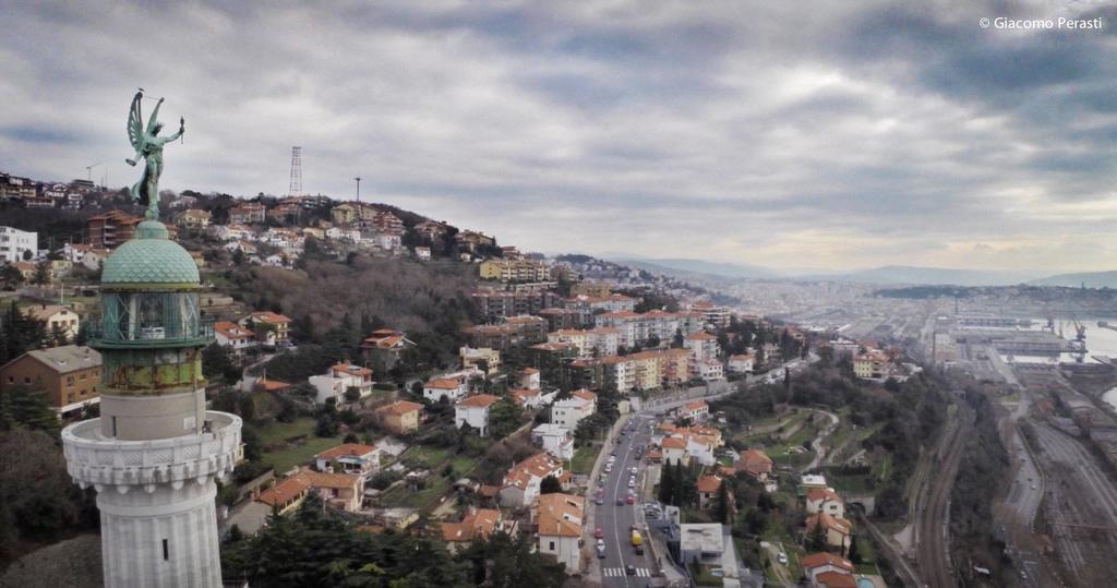 B&B Piazza Goldoni Trieste Luaran gambar